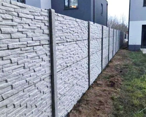 Modern zsalukő és lemezléc kerítés